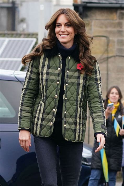 kate middleton plaid coat